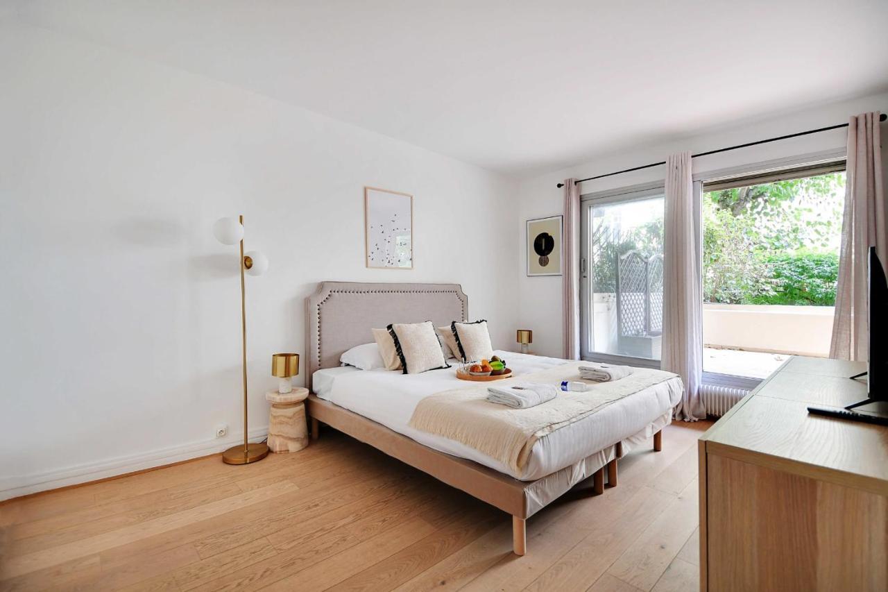 Elegant Apartment - 2Br-6P - Tour Eiffel Parijs Buitenkant foto